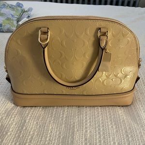 Coach sierra satchel in nude